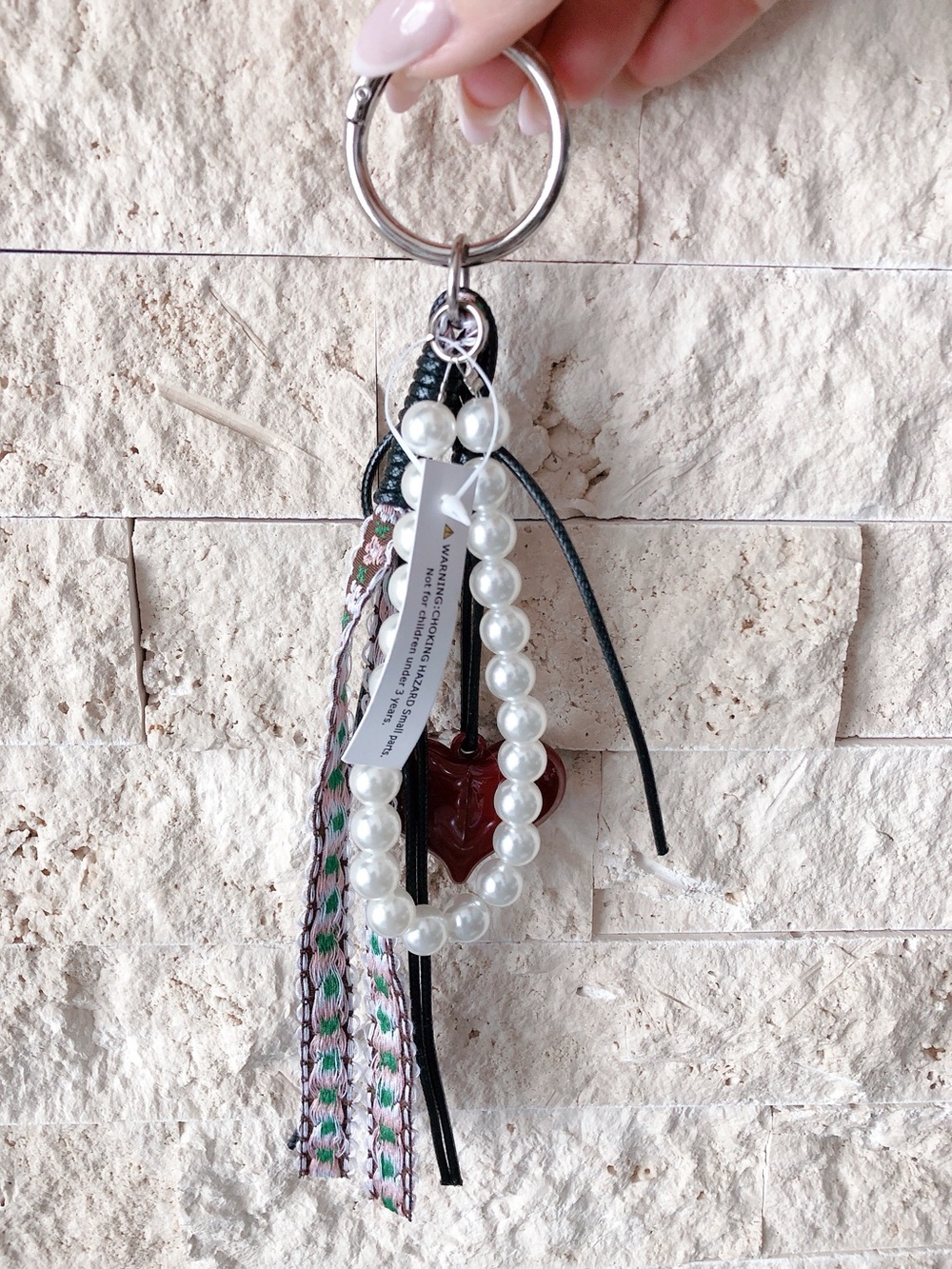 Bag charm key chain Red Heart with Pearl & Floral Tassels - Picture 2 of 6